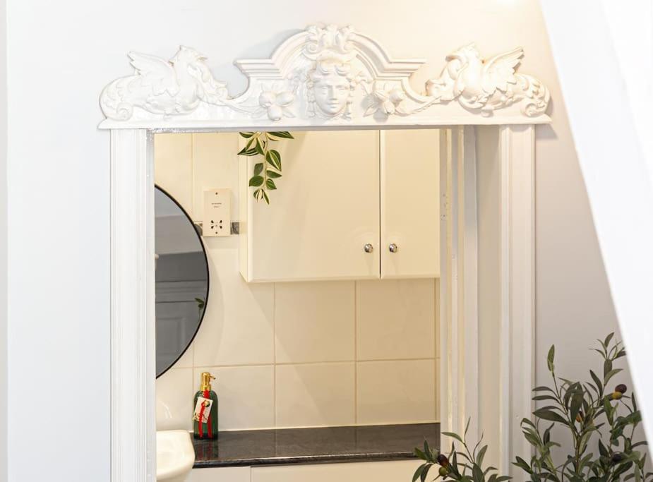 Regency Grade II Listed Townhouse By Centre And Beach Brighton Ngoại thất bức ảnh